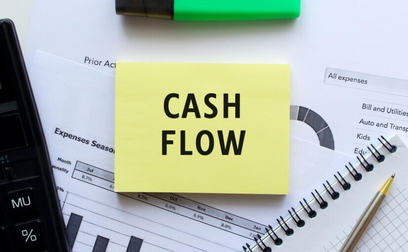 Cash Flow Report Direksi HIMATEKK ITS May